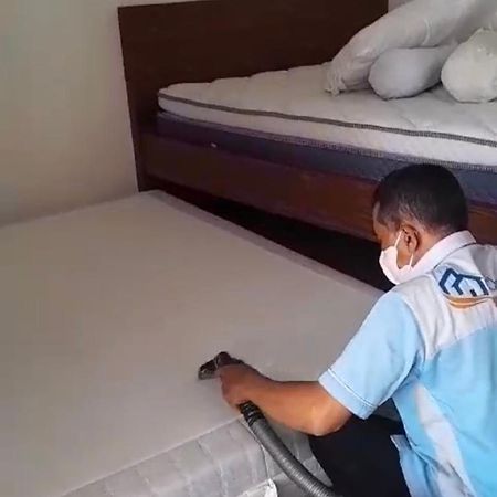 Wisma Selma Garuda Kejayan Esterno foto